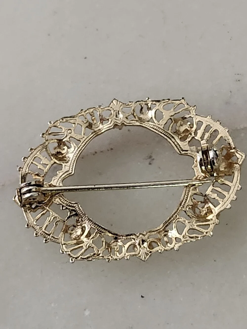 Vintage Gold Tone Oval Filigree Faux Pearl Accent Brooch